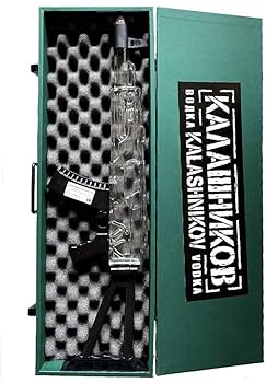 Amazon.co.jp: カラシニコフ ウォッカ 700ml : 食品・飲料・お酒