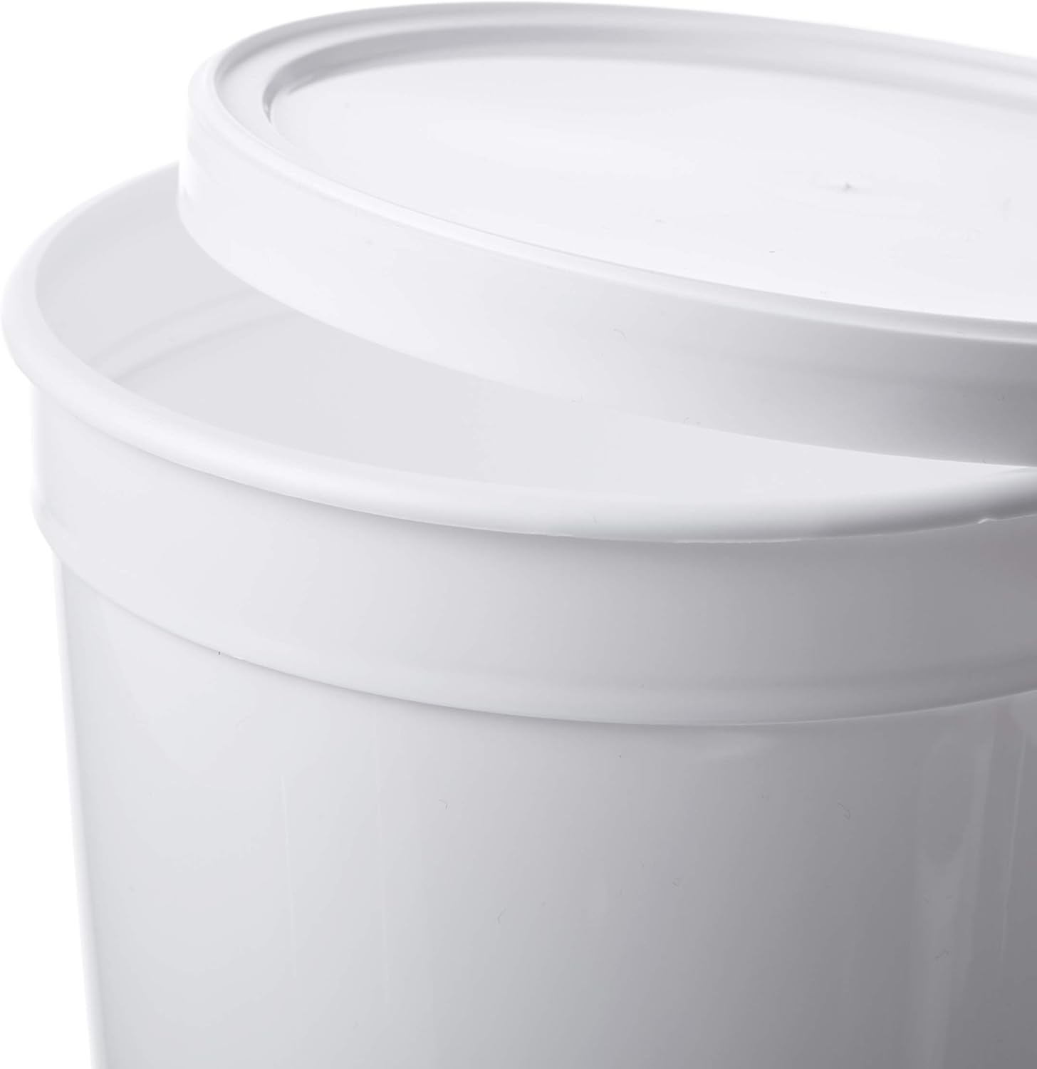 Consolidated Plastics 43900 Round Tub with Cover, HDPE, 80 oz., 10 Piece, White