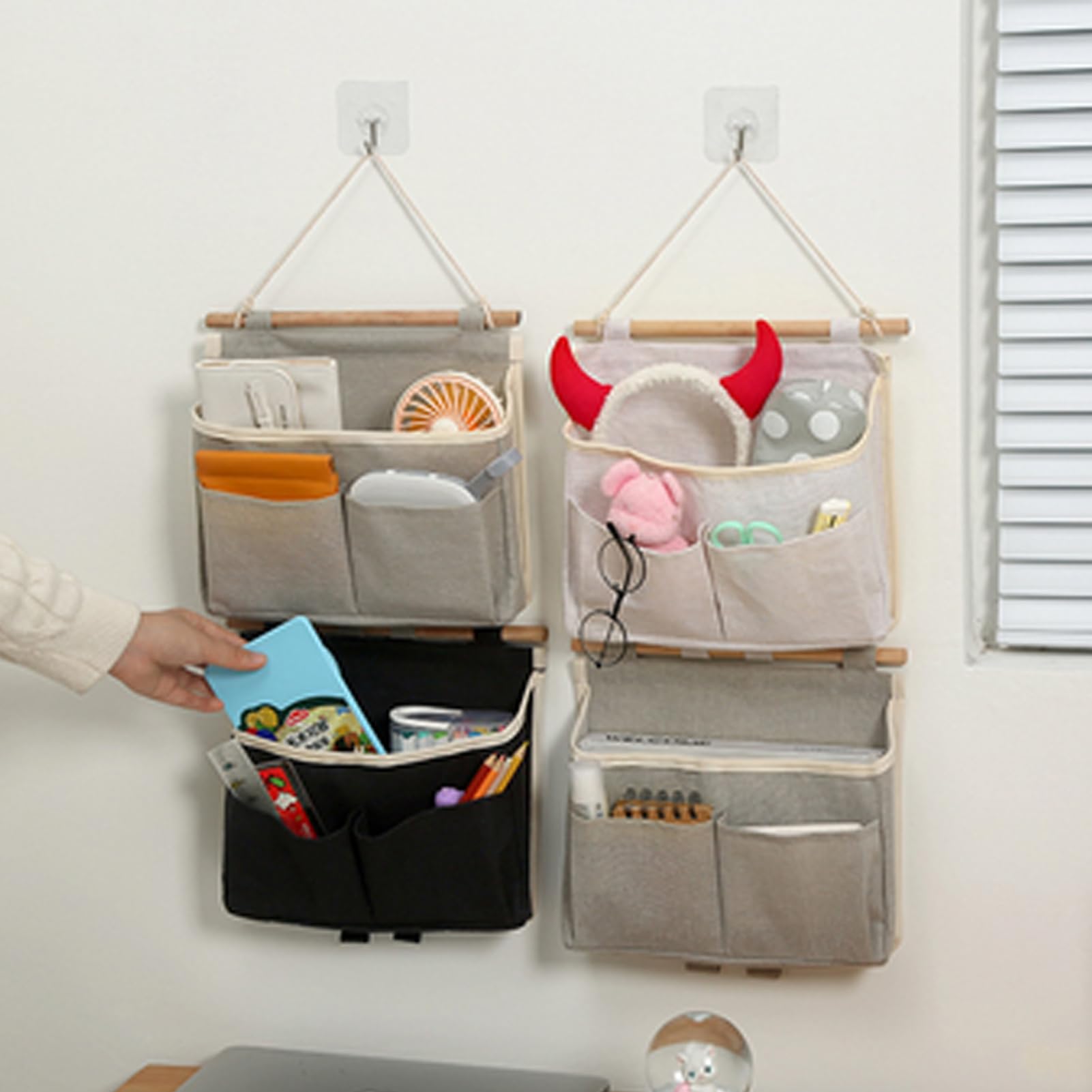Organizador Colgante De Lino 3 Piezas | Con 3 Bolsillos Cada Uno | Impermeable | Para Baño, Dormitorio O Cocina | Incluye Colgador De Madera
