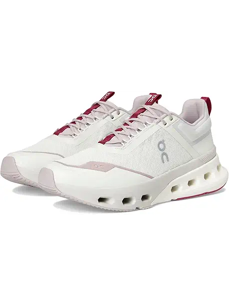 Женские кроссовки On Cloudnova X на каждый день