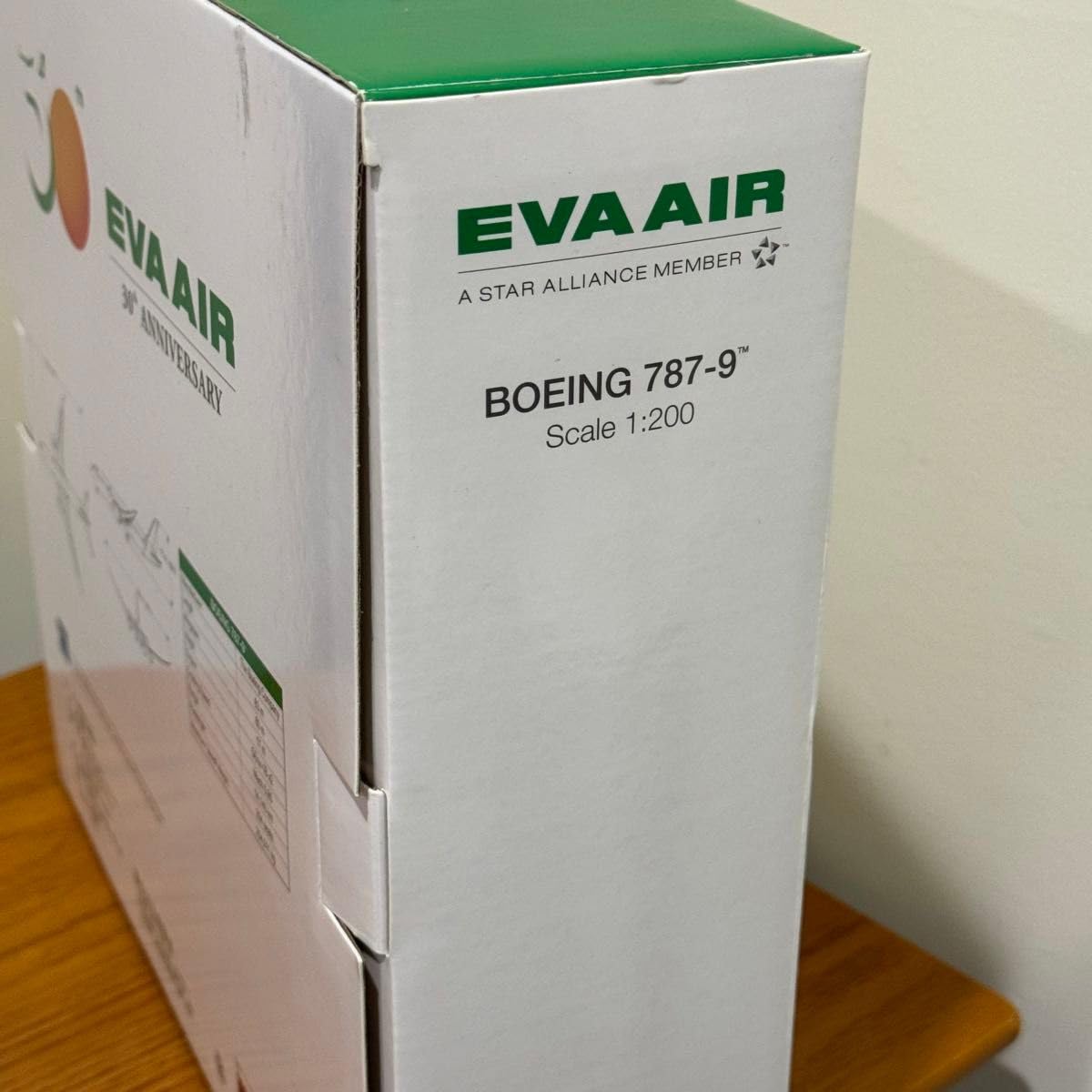 Amazon.co.jp: 台湾 エバー航空 Eva Air 30周年限定 ボーイング