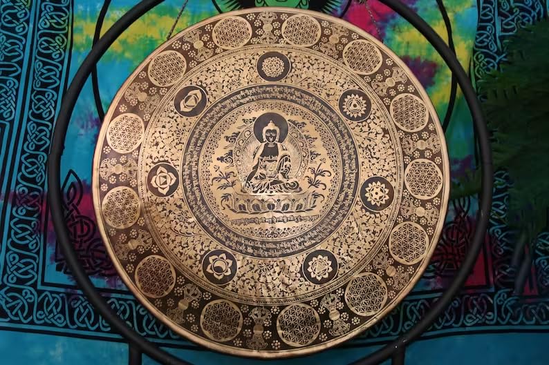 Gong tallado de Buda de 50 cm de Nepal - Gong de meditación extra grande, resonante profundo