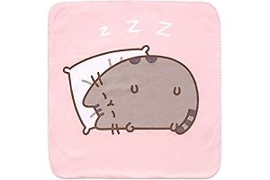 Pusheen Christmas: Mini Throw Blanket for Yuletide Coziness
