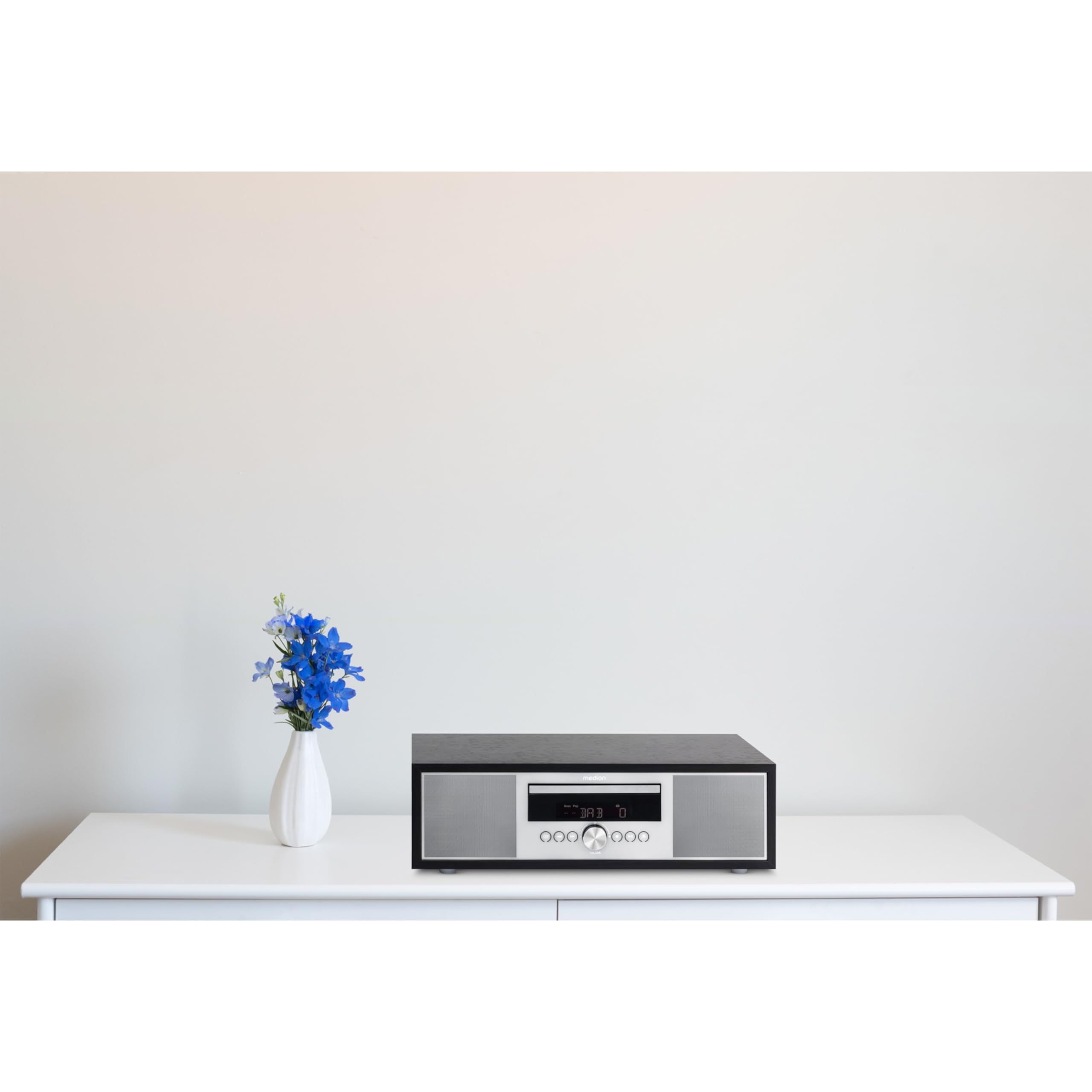 MEDION P64145 Stereoanlage (DAB+, CD, MP3, PLL UKW Radio, USB, Kompaktanlage, Elegantes Design, Weckfunktion, Sleep Einschlafautomatik) schwarz-Silber
