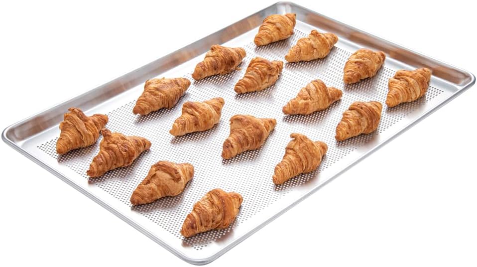 Restaurantware Met Lux 26 x 18 x 1 Inch Baking Sheet Pan 1 Perforated High Temp Baking Sheet - Full-Size Freezable Silver Aluminum Potato Chip Baking Tray Dishwasher-Friendly