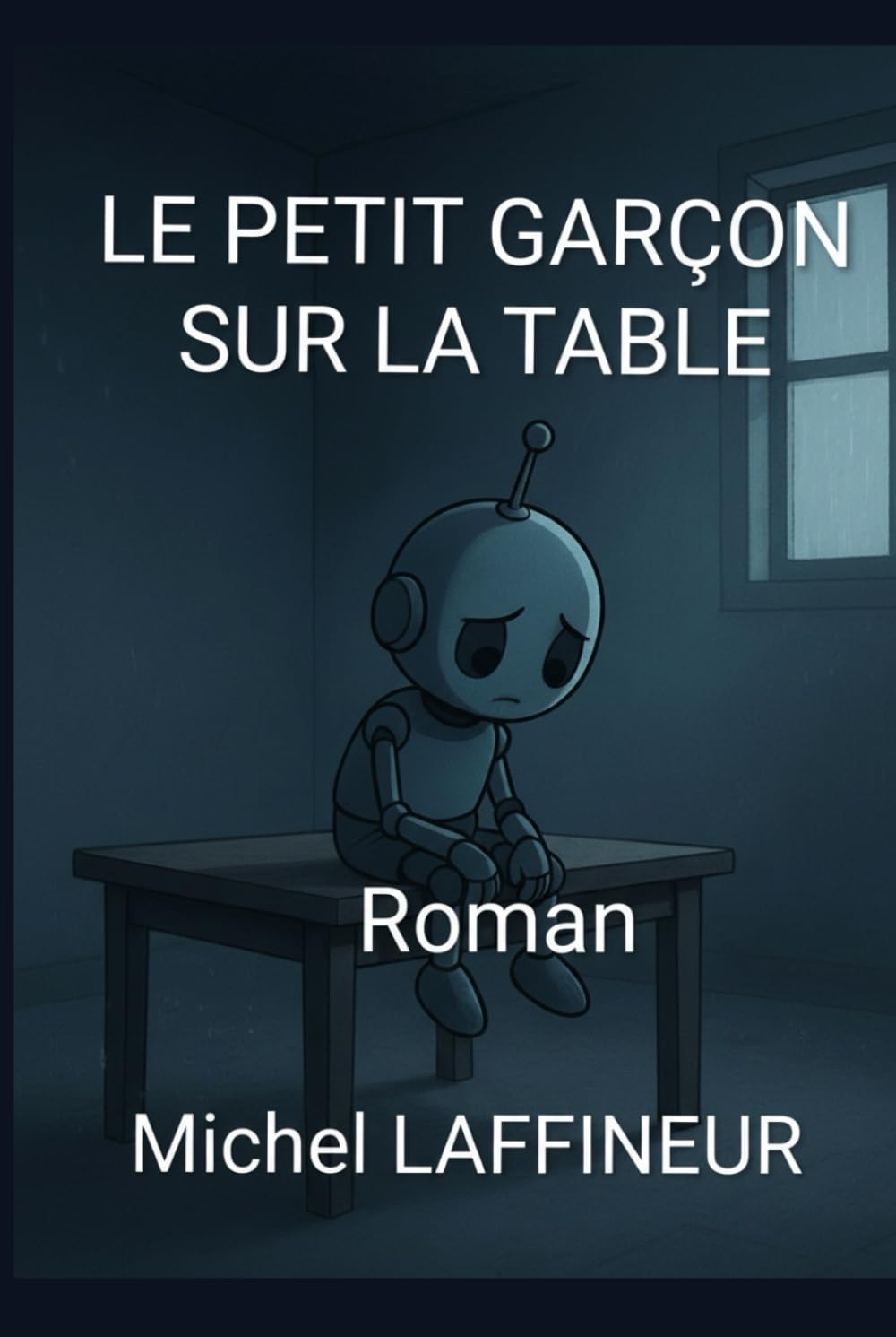 Le petit garçon sur la table