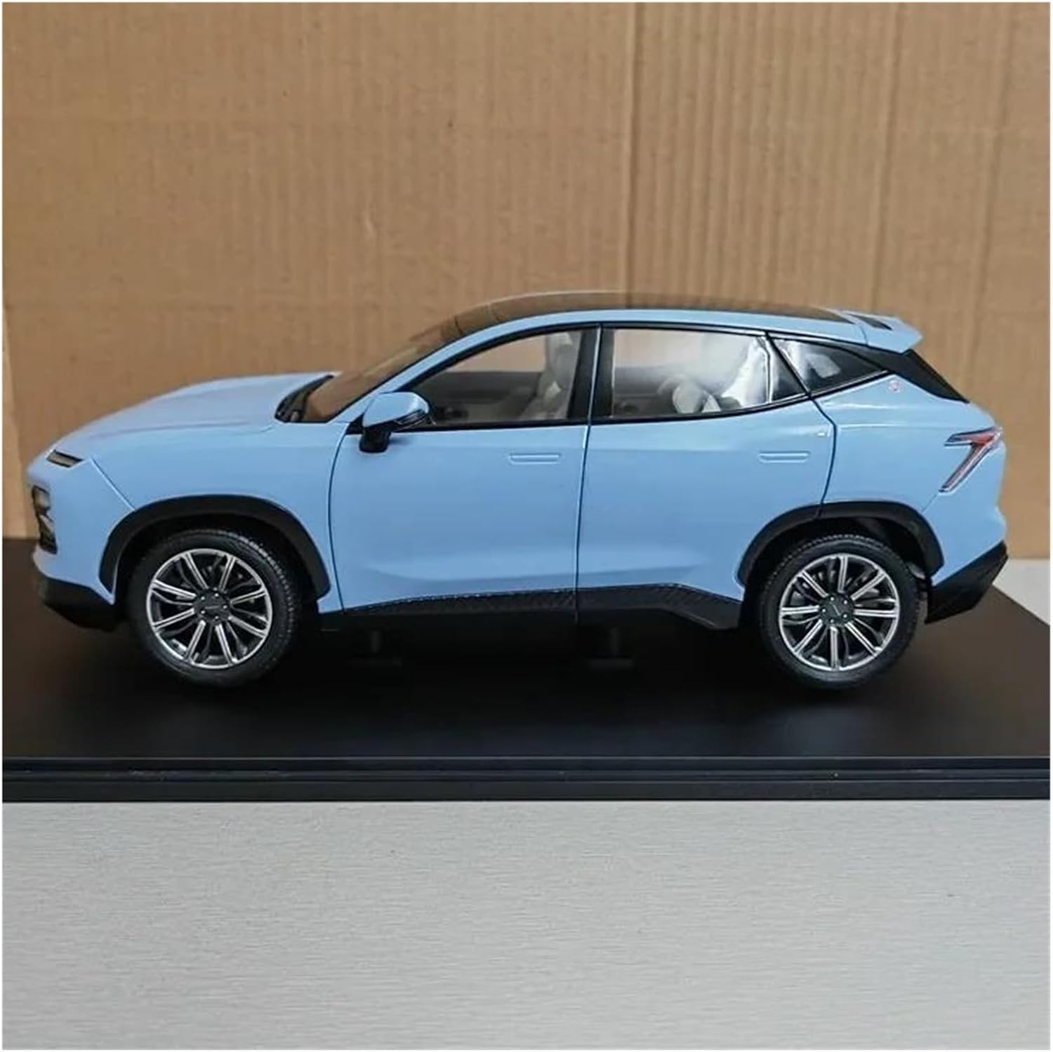 Decorative Car Model 1:18 for JETOUR SUV Diecast Alloy Metal Large Display Car Model Modern Style Decoration Perfect for Gifting(Green)