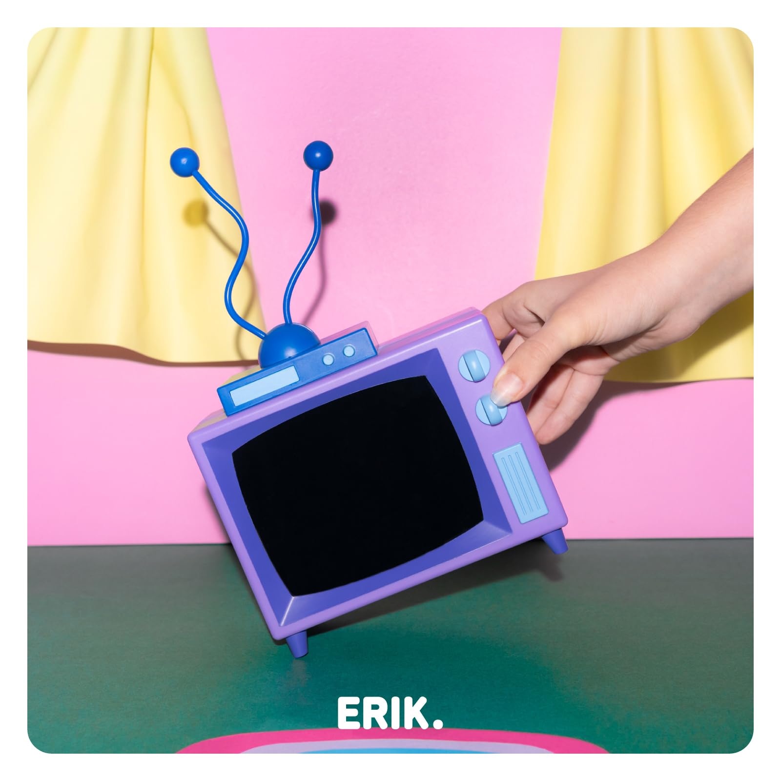 Grupo Erik Lampara The Simpsons - Lampara Luz LED pared para Habitacion Gamer (Setup Gaming), USB o Pilas | Decoracion habitacion : Los Simpsons Regalos, Regalo Friki 17x25x12cm