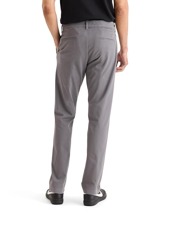Dockers® Men's Go Activeflex Chino Slim Fit, Car Park Grey, 32W x 34L by DOCKERS - Used condition - US$20.78