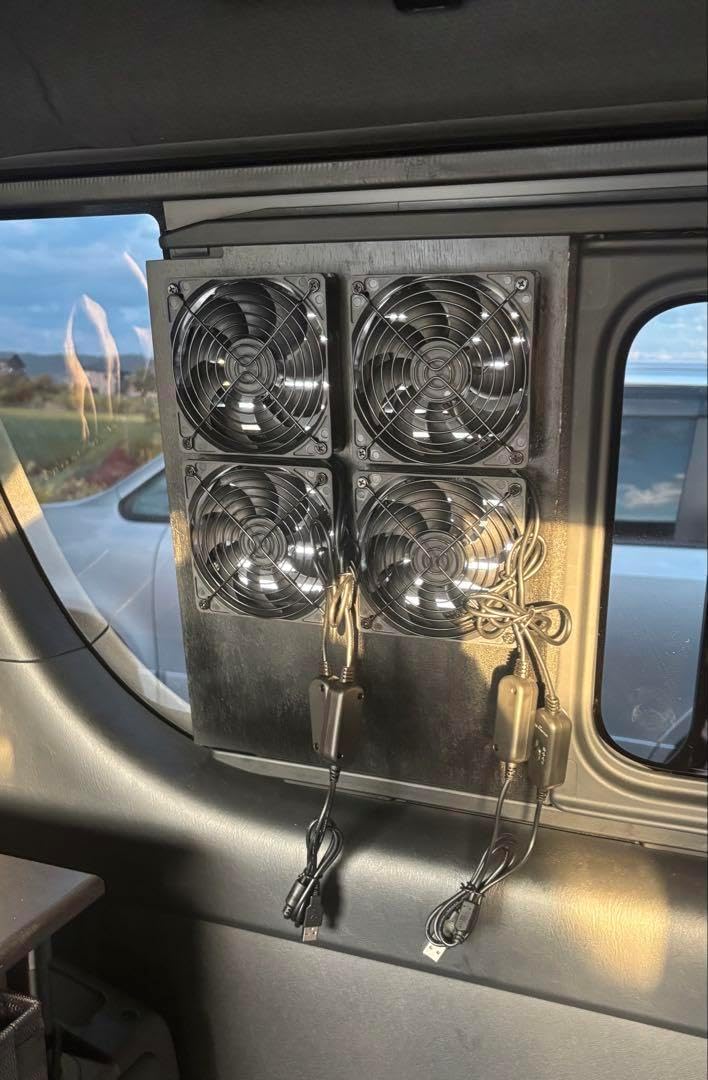 ハイエース小窓専用 換気扇 MIX FAN（ミックスファン）200系4型以降 吸