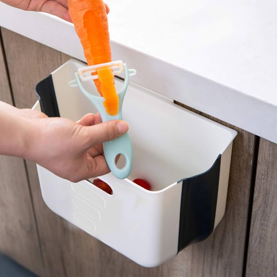Mini Pattumiera Sospensione Grigia – 14,5×12,5×14,9 Cm – In Polipropilene – Per Cucina, Bagno E Ufficio