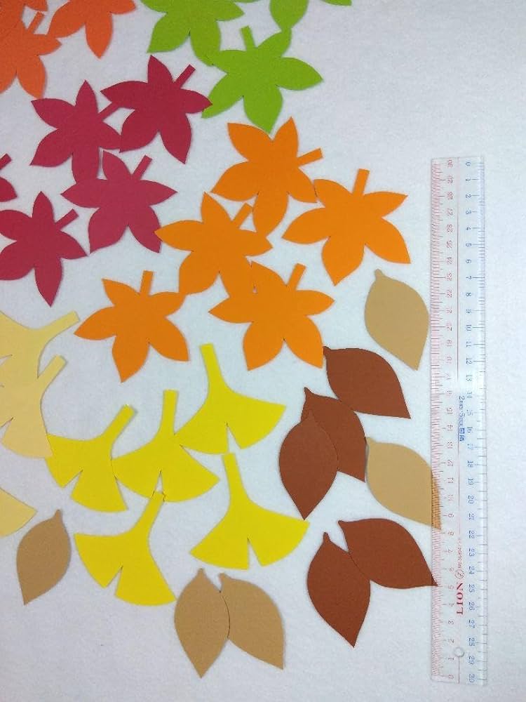 Amazon.co.jp: 壁面飾り 秋 落ち葉 紅葉 画用紙 : おもちゃ