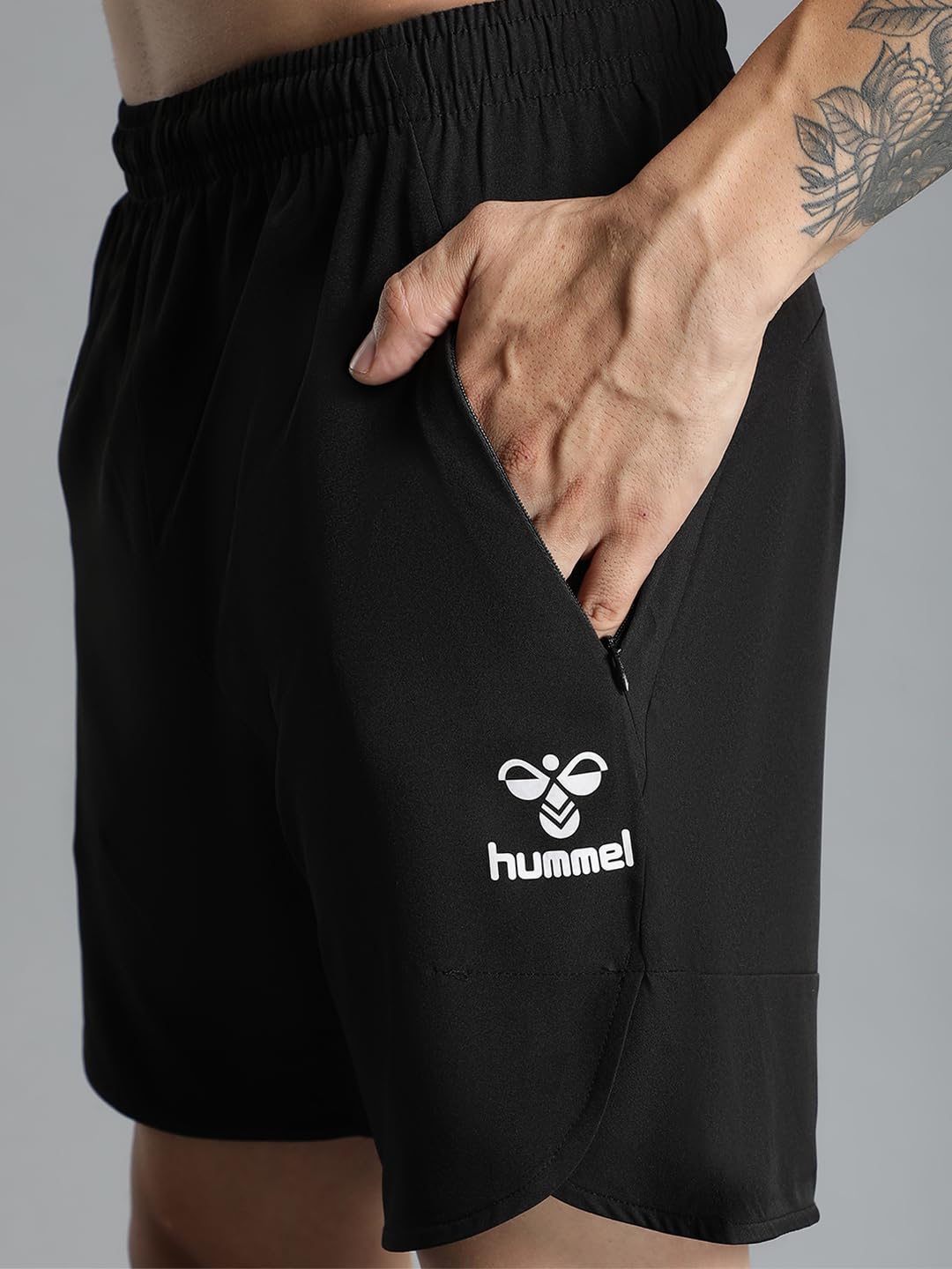 hummel Kuro Solid Regular fit Polyester Shorts for Men with Zipper Pockets Comfortable Breathable Fabric Stretchable for Everyday Use Ideal for Yoga Training Gym Running or Performance 6 612ToF3uugL. SL1440