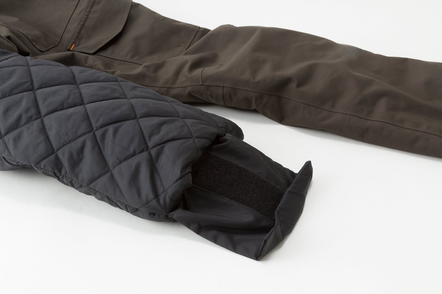 Amazon | GOLDWIN(ゴールドウイン) ウォームカーゴパンツ Dガンメタル