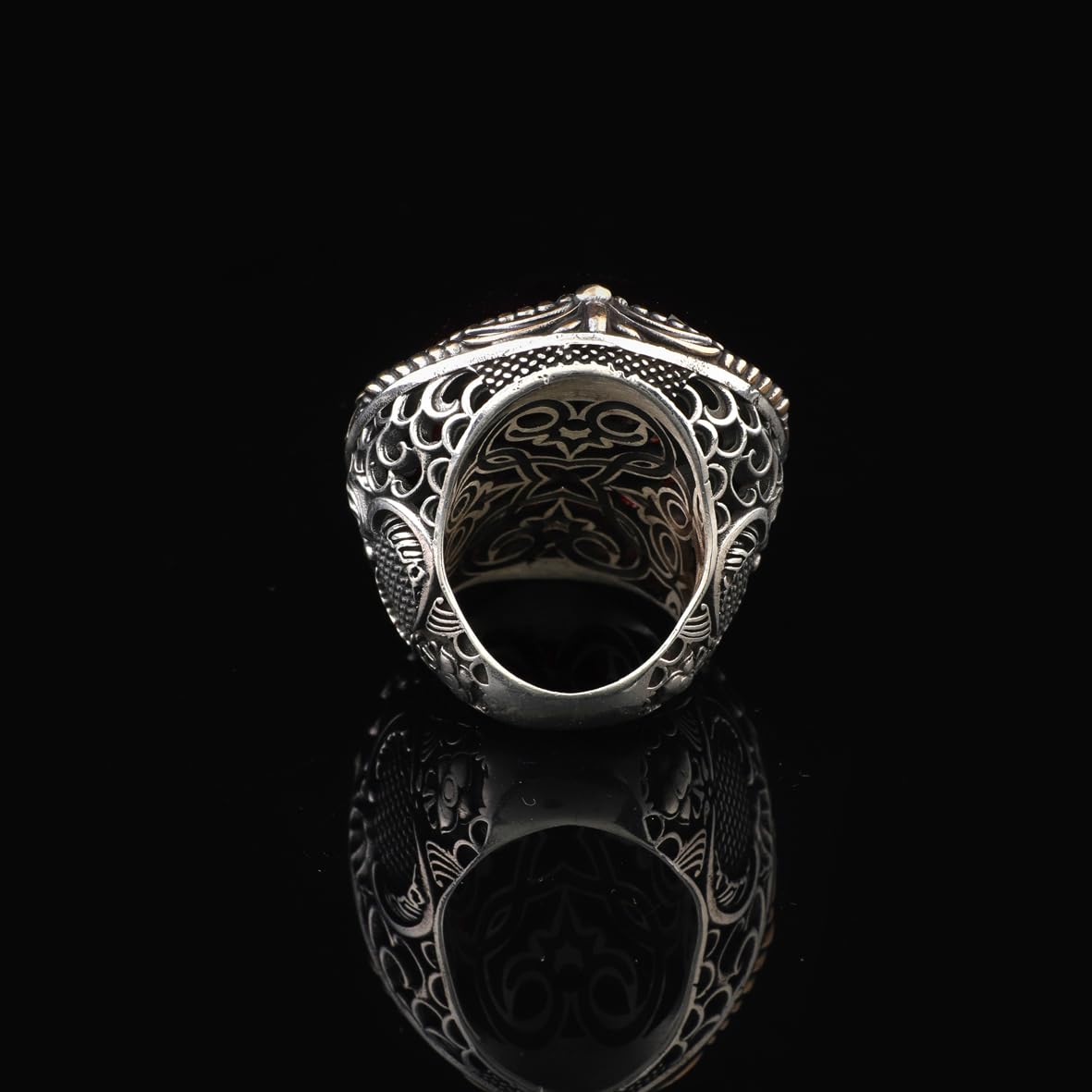 Masywny pierścień z granatem w stylu vintage – srebro 925, ręczna robota. Osmański pierścionek zaręczynowy z personalizowanym grawerem + ściereczka jako prezent.