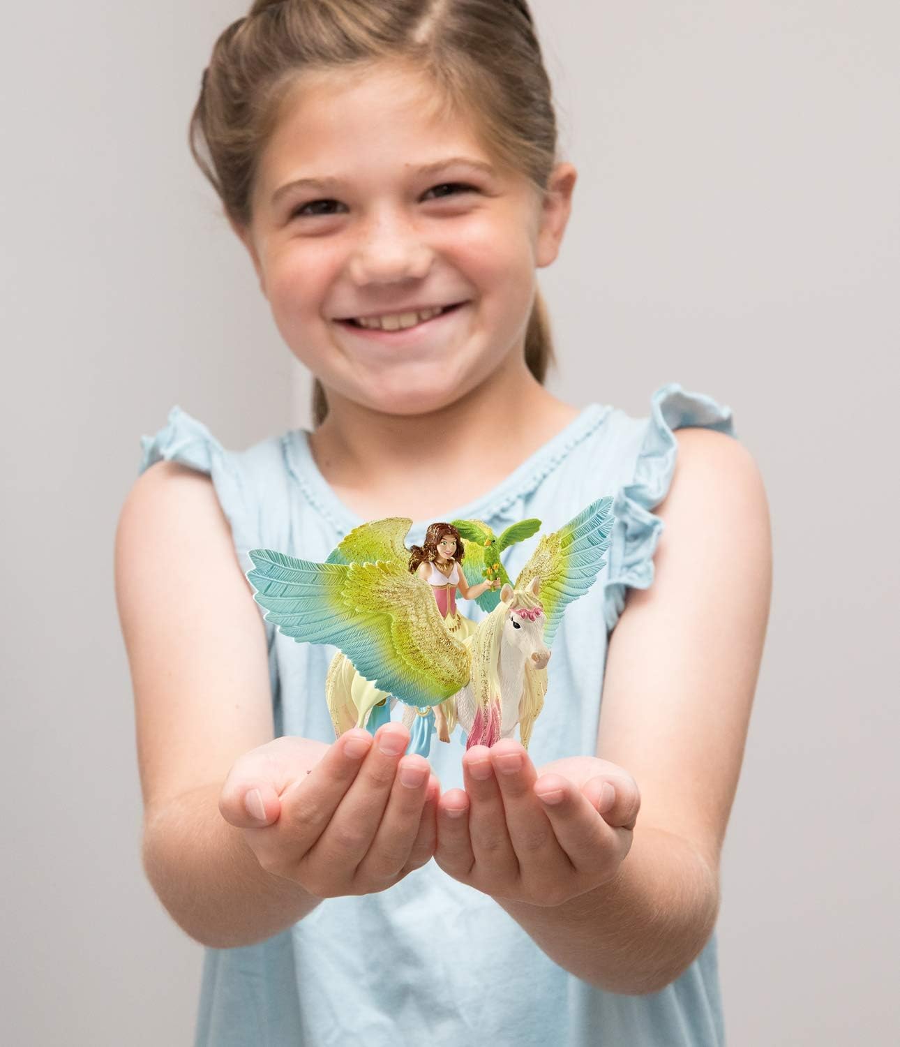 Schleich bayala, 3-Piece Playset, Unicorn Toys for Girls and Boys 5-12 Years Old, Fairy Surah with Glitter Pegasus