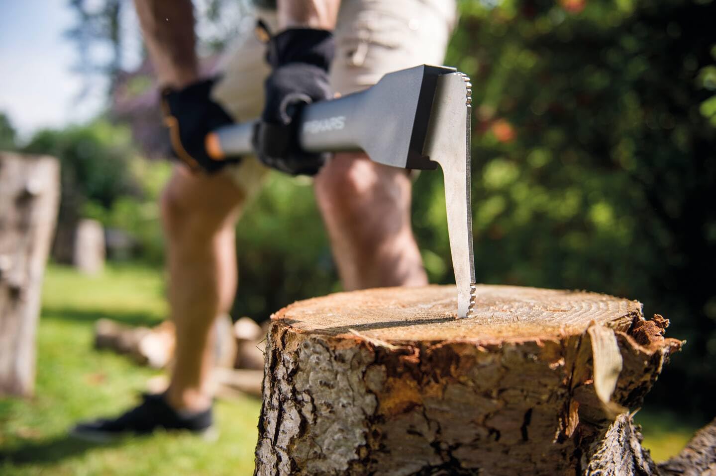 Fiskars Zappino tiratronchi, Lunghezza: 78,5 cm, Lama in acciaio temprato/Manico resistente in fibra di vetro, Fodero per trasporto e conservazione incluso, Nero/Arancione, WoodXpert, XA22, 1003623