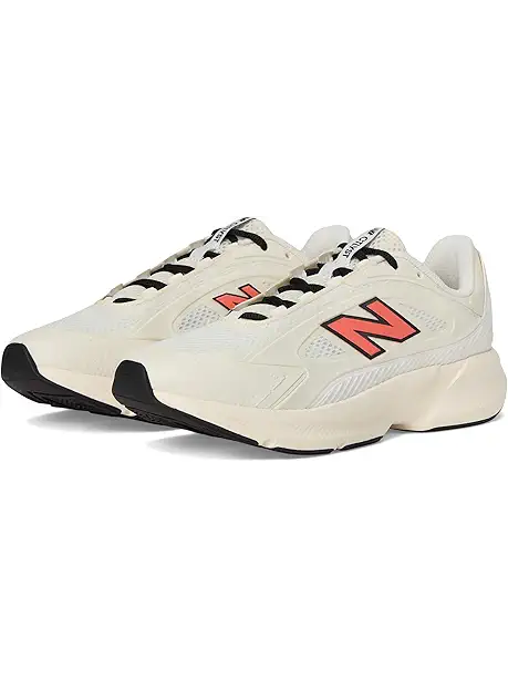Женские кроссовки New Balance Catalyst