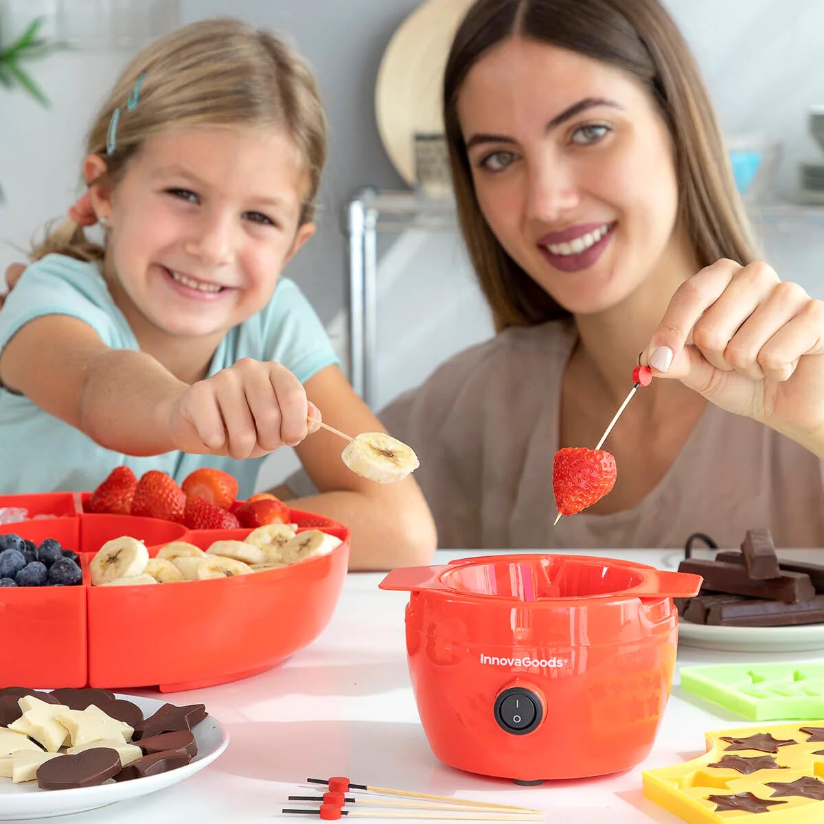 InnovaGoods - Macchina 2 in 1 per Dolci Gelati e Fonduta di Cioccolato, Design Multifunzionale, 4 Stampi in Silicone, Ciotola Estraibile, Cucina Sana, Rosso, Mediano, Acciaio