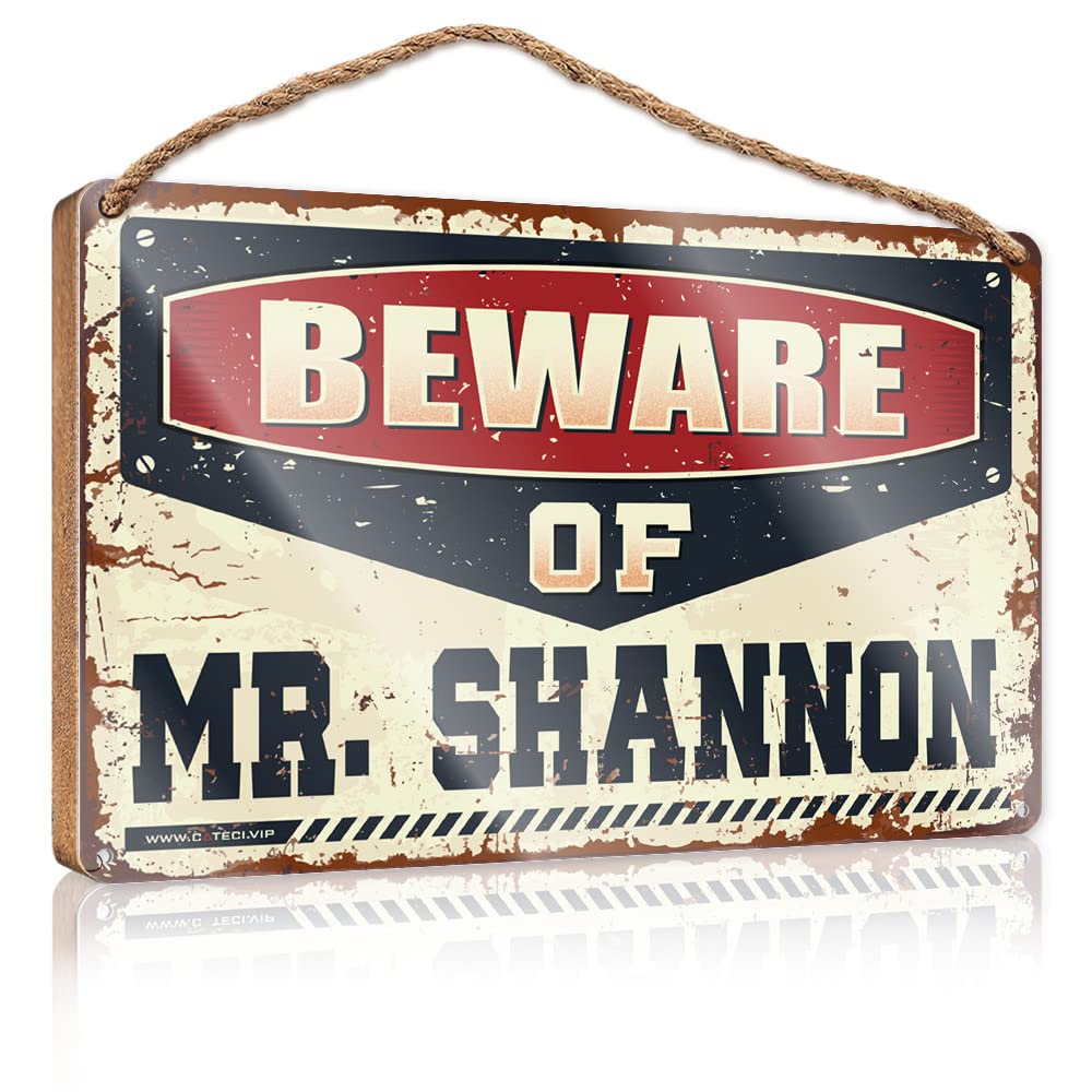 FZFN Door Decor Sign Beware Of Mr. Shannon Wooden Sign Vintage Decor Hanging Decor Wood(15X28CM)
