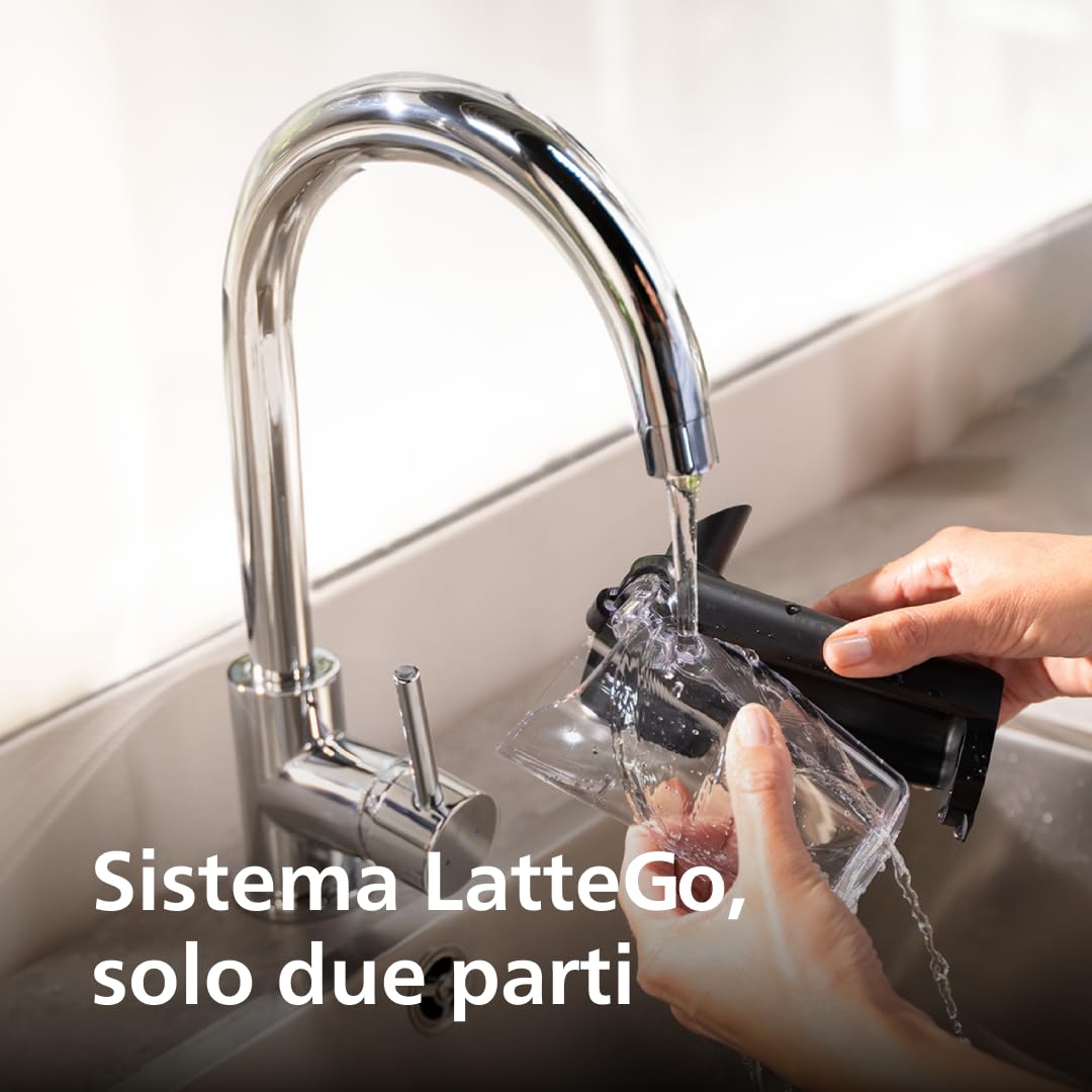 PHILIPS Serie 5500 Macchina per Espresso Completamente Automatica - 20 caffè Caldi e con Ghiaccio, Sistema LatteGo Veloce da Pulire, 40% Più Silenziosa con SilentBrew, QuickStart, Grigio (EP5544/50)