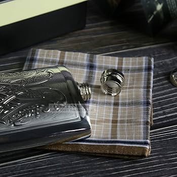 Amazon | English Pewter 携帯用 スキットル ウイスキー -CEL153