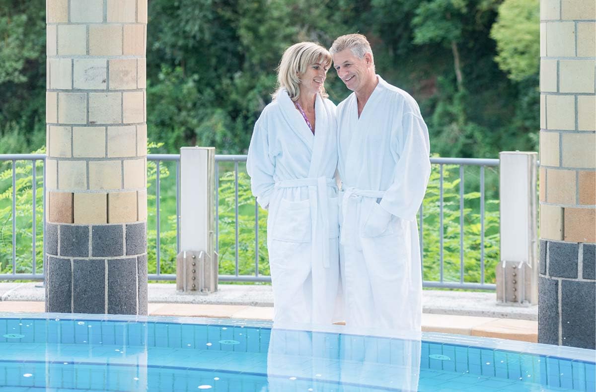 JOCHEN SCHWEIZER Geschenkgutschein: Crucenia Therme Kurzurlaub für 2 (1 Nacht)
