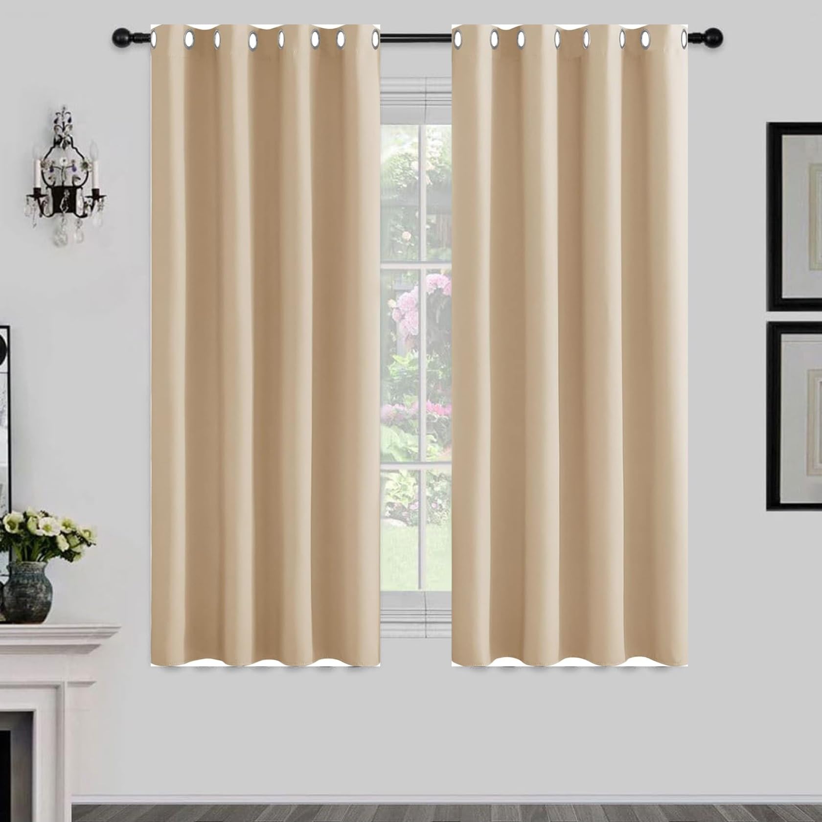 Rideaux occultants en tissu beige lourd anti-UV pour une occultation totale de la pièce