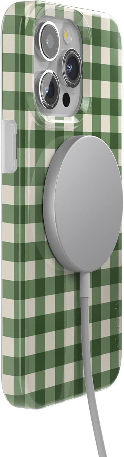 Casely iPhone 15 Pro Case | Checked Twice | Green Plaid | Compatible with MagSafe | Classic Ultra Thin Design