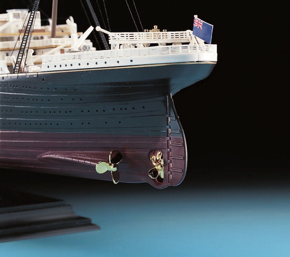 プラモデル 1/400 R.M.S タイタニック号 Amazon | ドイツレベル 1/400 レベルテクニックシリーズ RMS