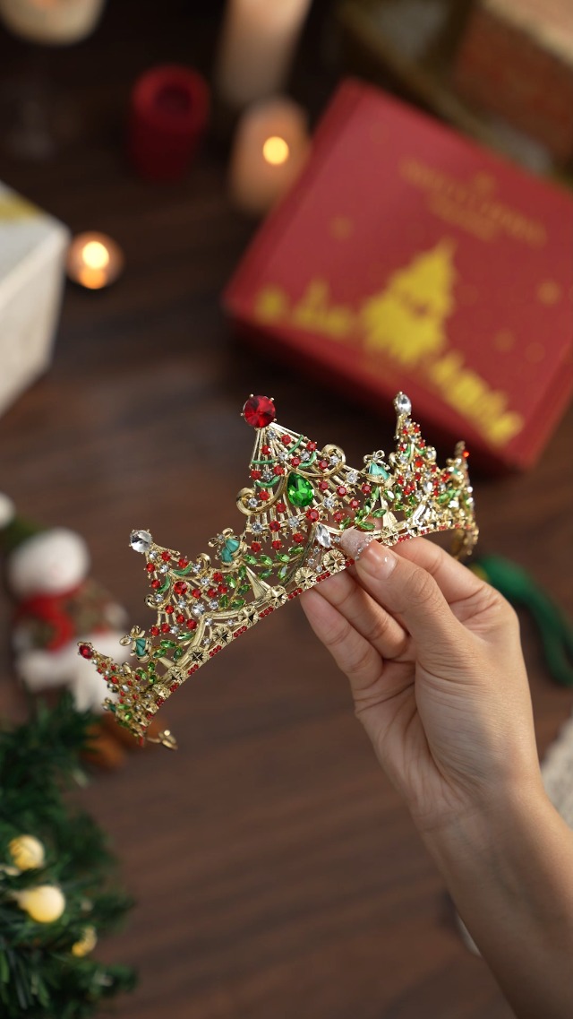 Amazon.com: SWEETV Christmas Jeweled Crown Merry-Tree Tiara  display picture 3
