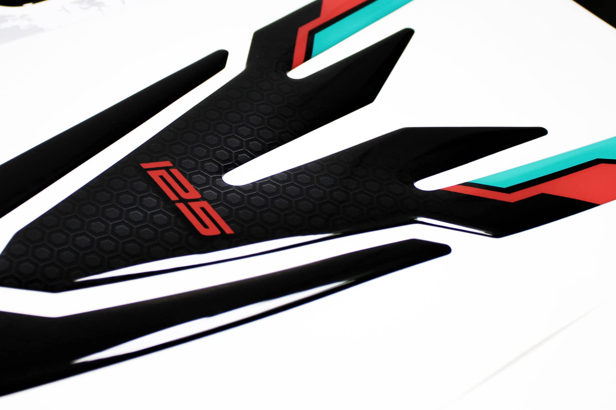BIKE-label Paracerbatoio 3D Per Yamaha MT-125, Colore Cyan Storm, Dimensioni 131x238 Mm, Made In Germany