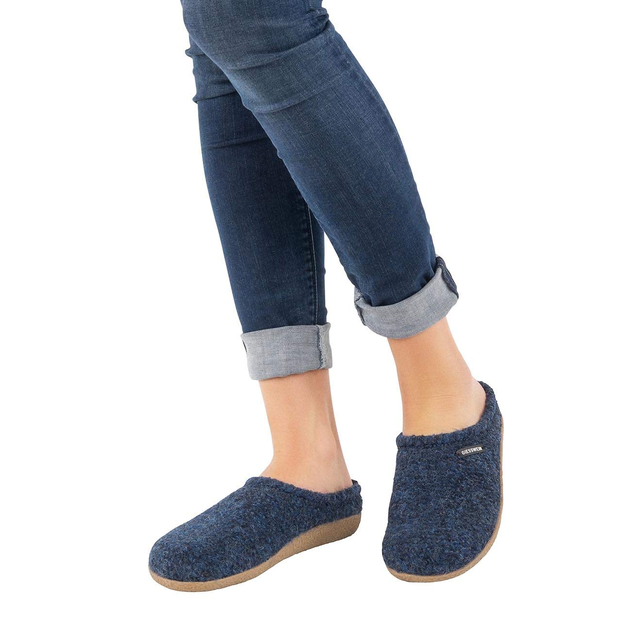 Giesswein Veitsch Hausschuhe Unisex Erwachsene – Schurwolle Pantoffeln mit anatomischem Wechselfußbett, rutschfeste Naturkautschuk Laufsohle, Indoor & Outdoor Slipper für Zuhause, Balkon & Terrasse