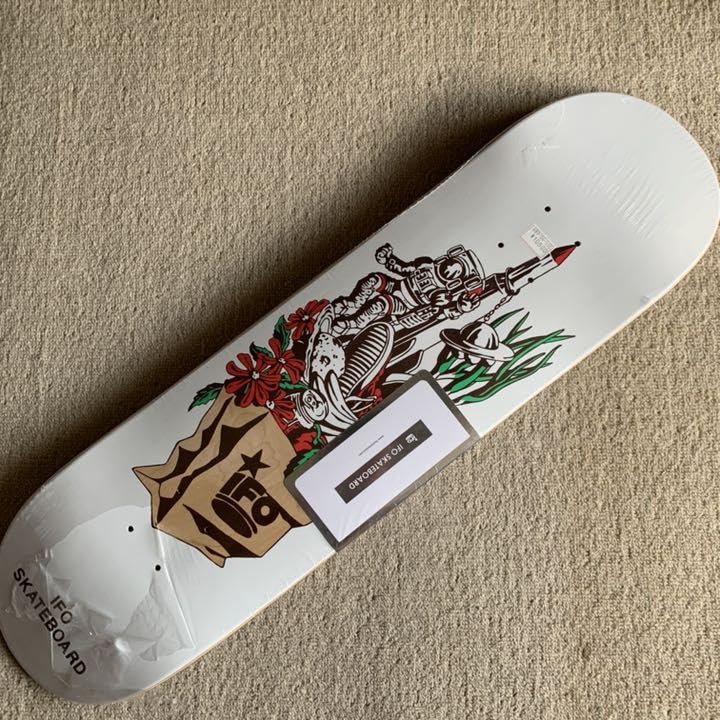 Amazon.co.jp: IFO x VERDY(VK DESIGN WORKS) スケートボードデッキ 
