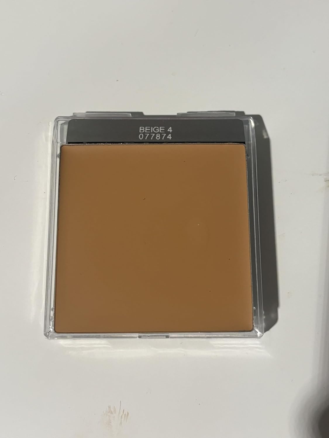 MK Endless Performance Creme to Powder Foundation - Beige 4