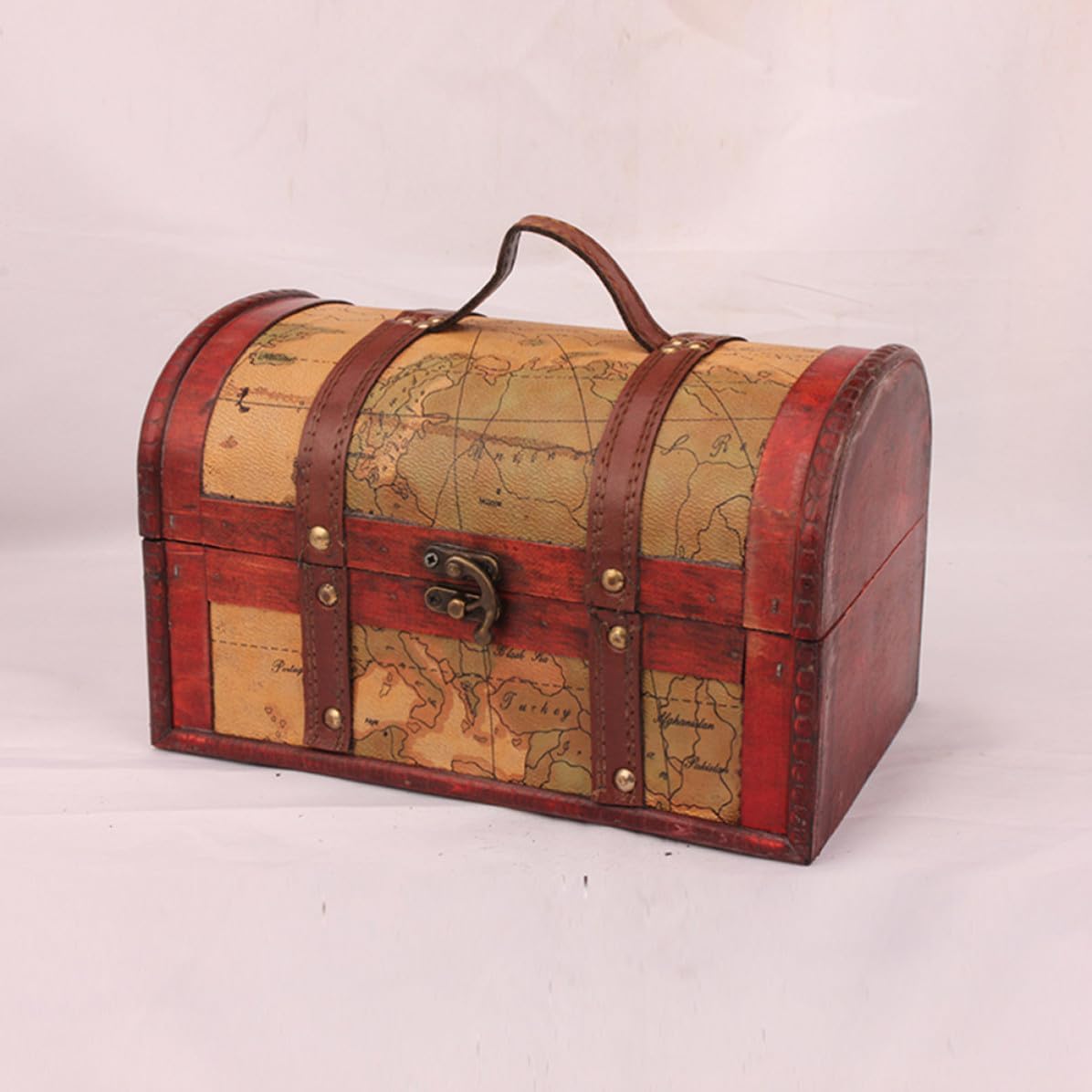 Antique Random Color for Rings and Jewelry with Retro Buckles Wooden Treasure Chest Storage Box Timber Material Decorative Storage and Display Props for Living Rooms and Gifts