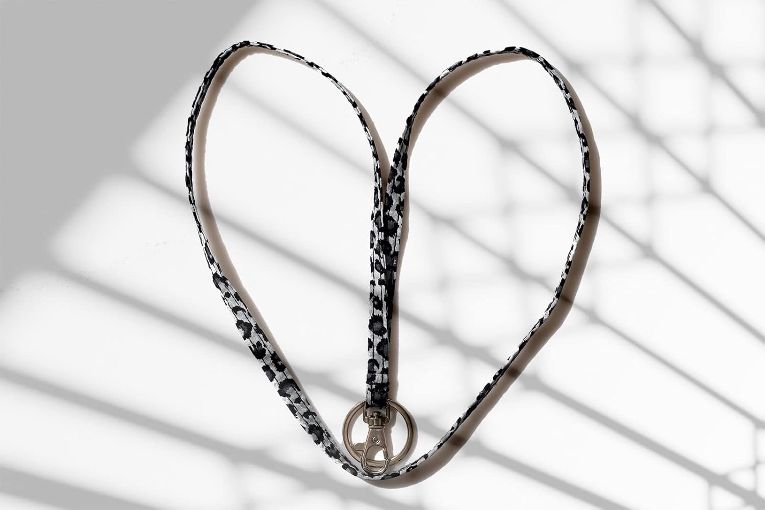 idカードホルダー ストラップ付き 通販 icカードケース idカードケース おしゃれ レディース メンズ 革 縦型 ネックストラップ シンプル 無地  カードポケット 名札 定期入れ パスケース 通勤 通学 会員証 IDバッジホルダー 女性用 IDケース ウォレット ストラップ付き キーチェーン IDカードホルダー ティーン用ストラップウォレット