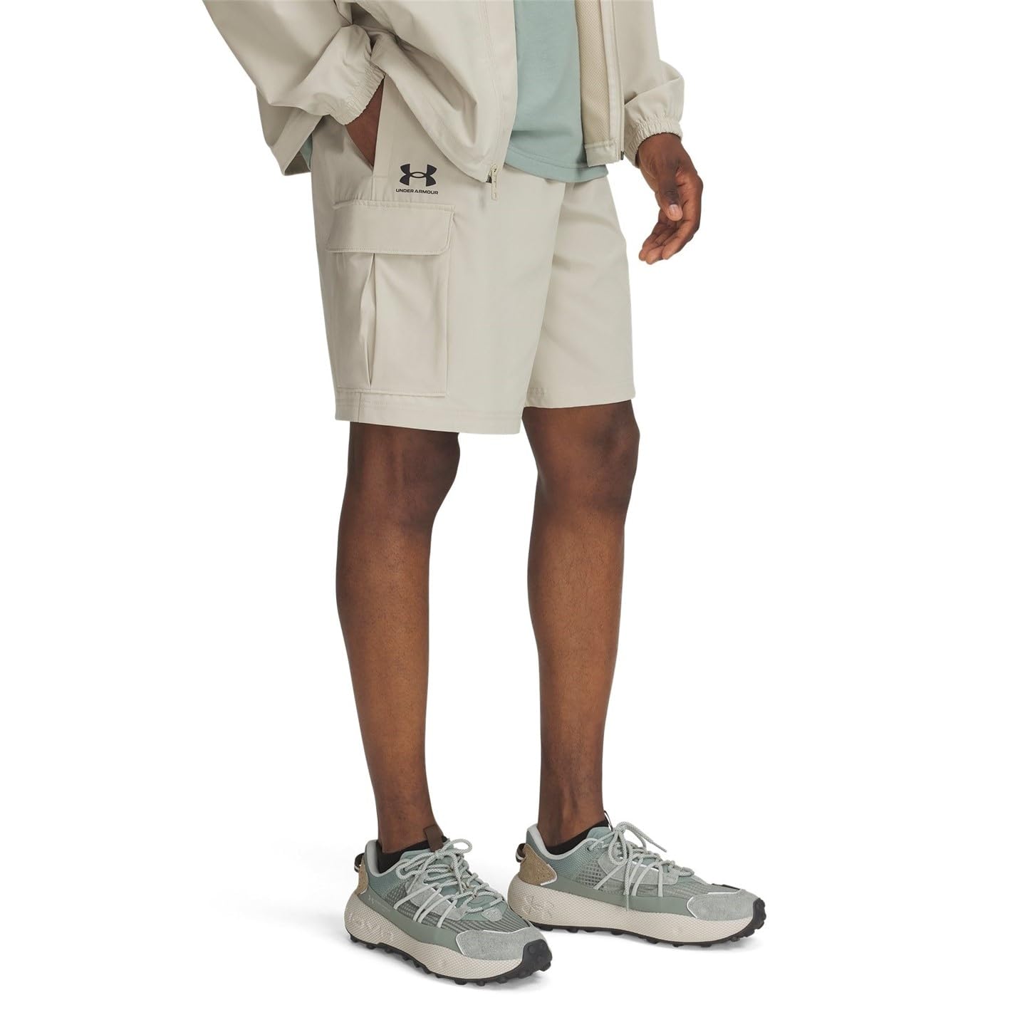 Under Armour Mens Ua Vibe Woven Cargo Short Khaki Base/Black XL