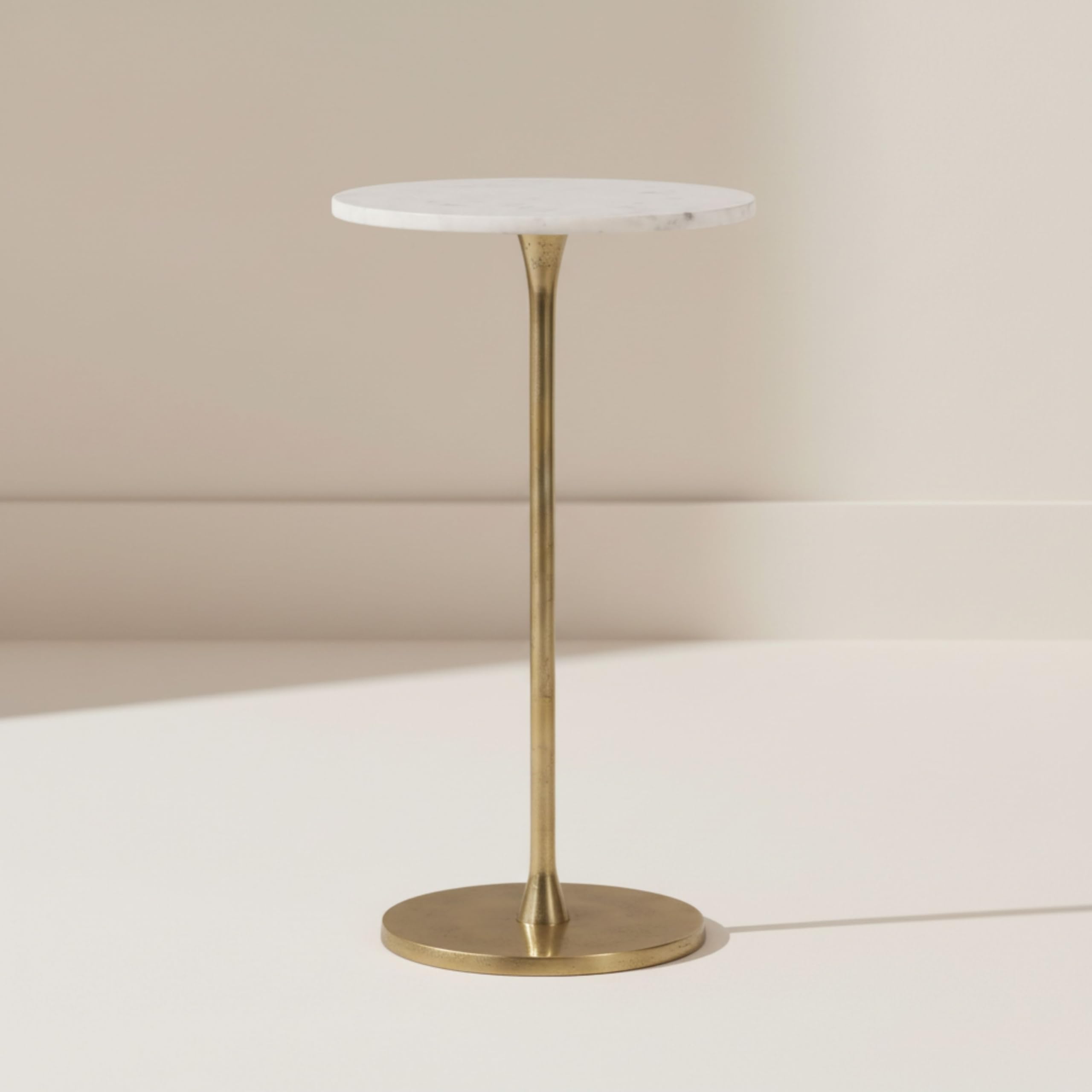 Glam End Table, Side Table, or Small Night Stand for Home Decor – Bold Metal Table with Luxurious Round Marble Top Ideal for Office, Bedroom, or Living Room – Sturdy Table for Small Spaces – 24" Gold