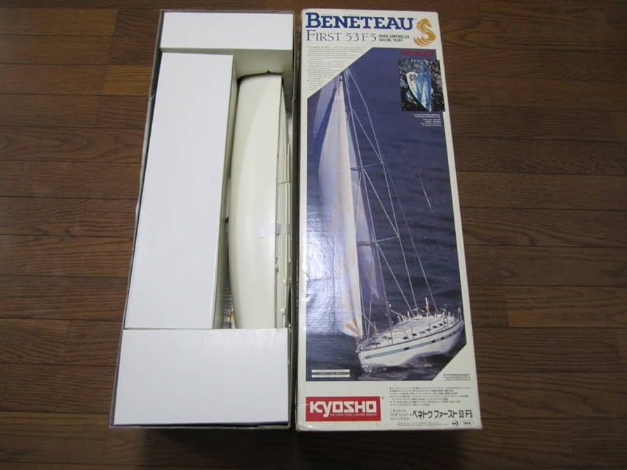 Amazon.co.jp: Unassembled Benetou First 53 F5 1:25 Kyosho