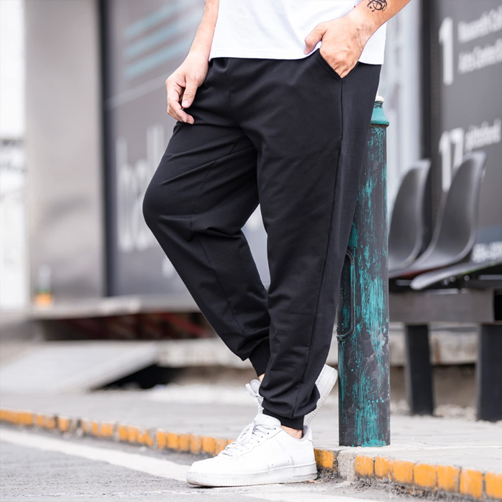 Uomo Taglie Forti Loose Fit Pantaloni Sportivi Affusolati in Cotone Pantaloni Casual Semplici (L-8XL)