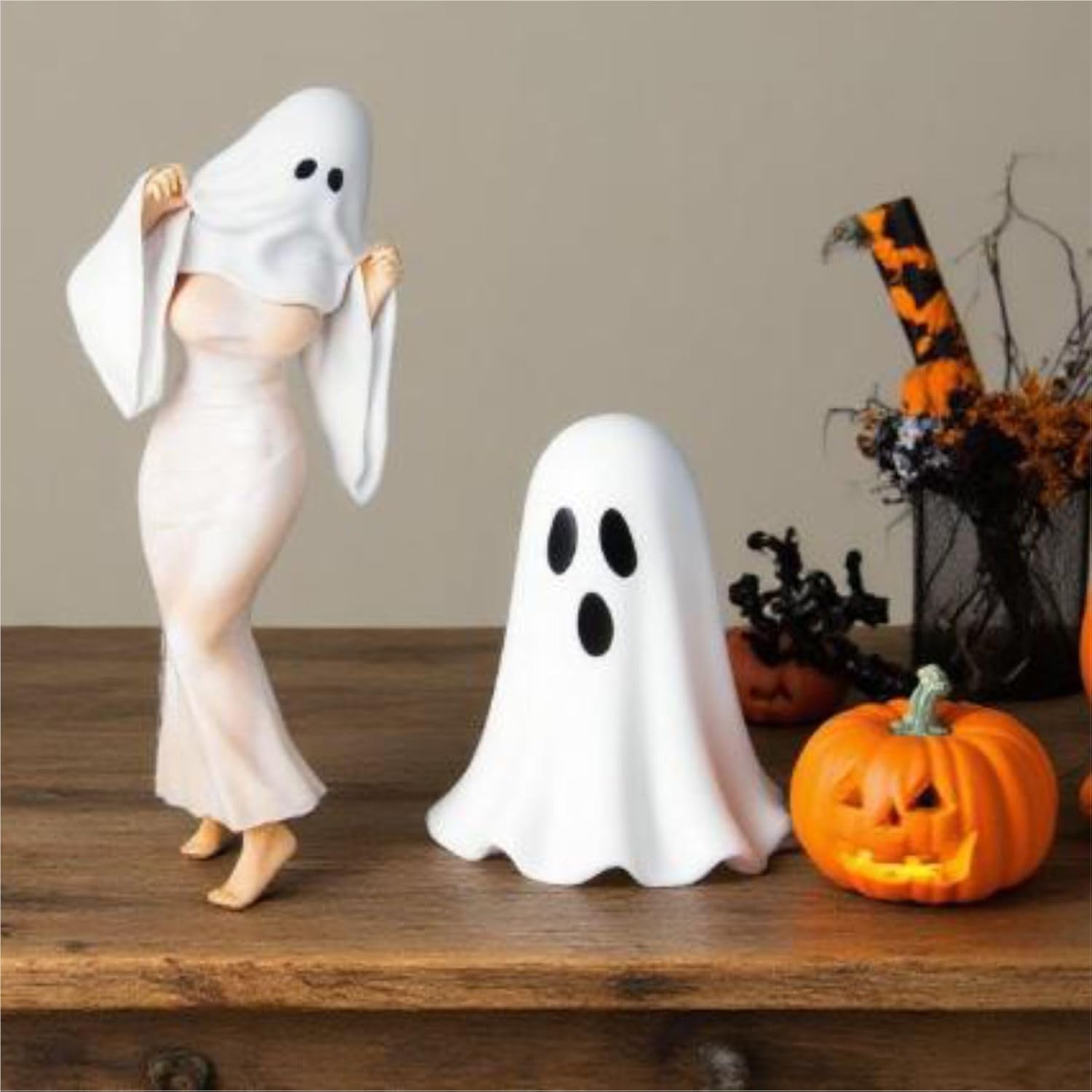 Ghost Lady Resin Figure, White 3D Sexy Anime Girl Figure with Base for Computer Desks, Bookshelves, Halloween Decor, Housewarming Gift