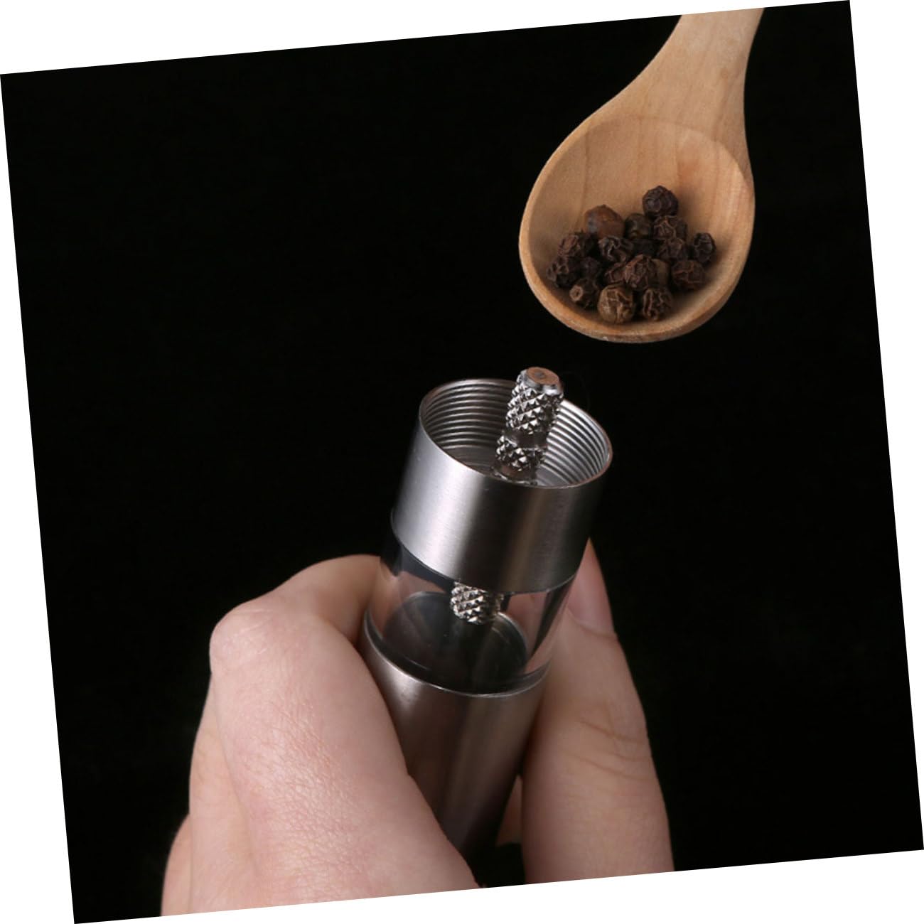 Manuelle in Silberner Farbe Pfeffermühle mit Push Bedienung aus Edelstahl zum Mahlen Verschiedener Lebensmittel für Küche und Täglichen Gebrauch