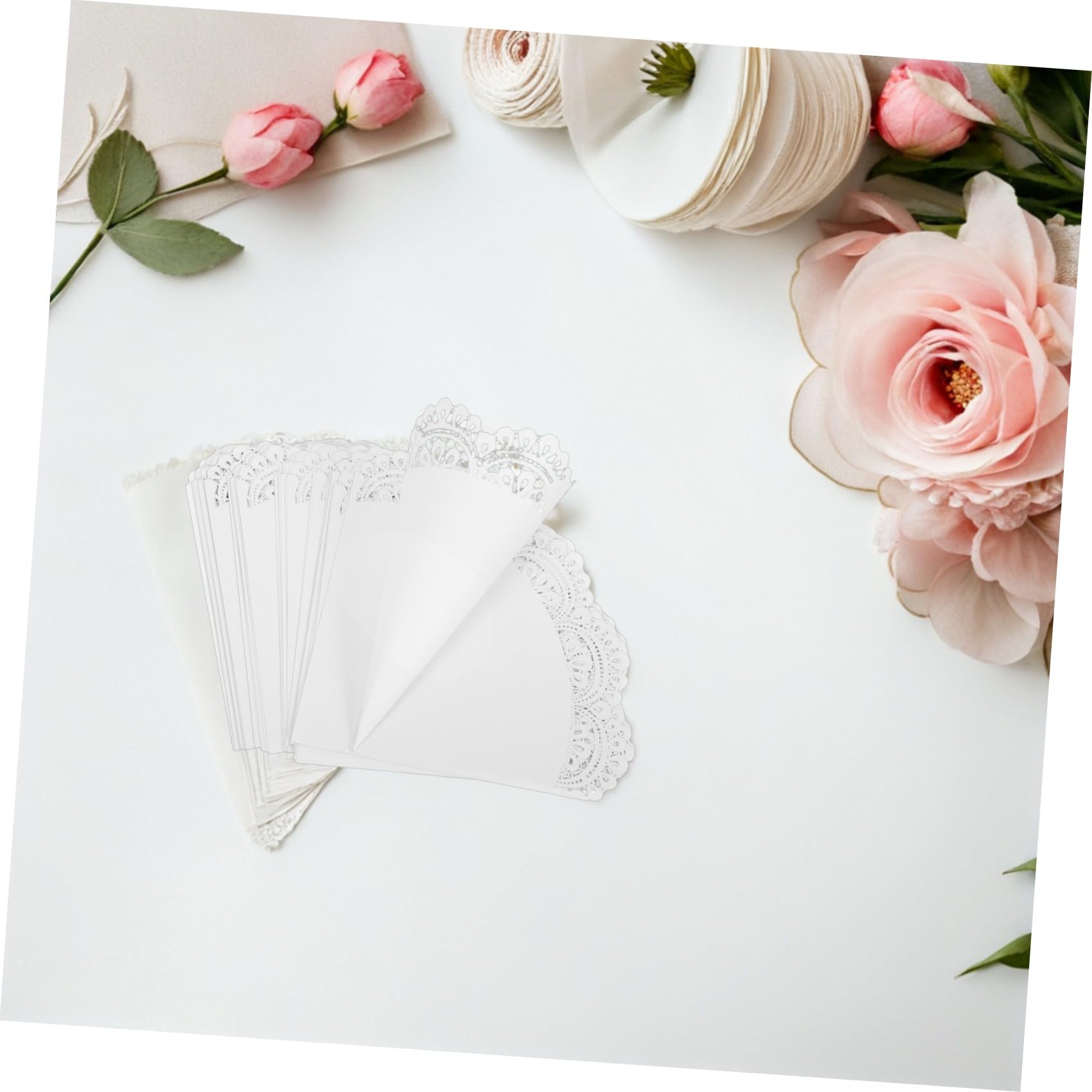 Luxshiny Coni di Petali di Fiori in Carta Leggera, 50 Pezzi Bordo in Pizzo, Porta Coriandoli per Matrimoni e Eventi Speciali, Pratici per Utilizzo Sia Interno che Esterno