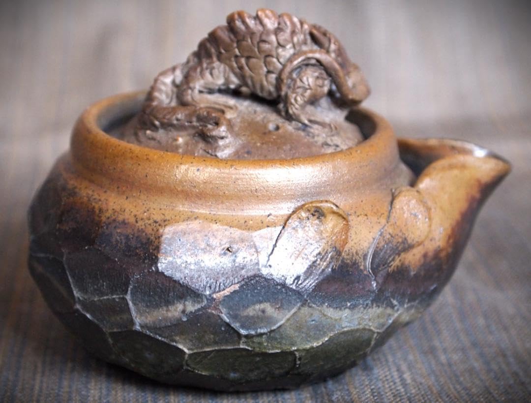 shineTLS★竹内靖之【師：山本陶秀】★備前龍摘み面取り宝瓶 作家 竹内靖之 師：山本陶秀 備前龍摘み面取り宝瓶 shineTLS☆竹内