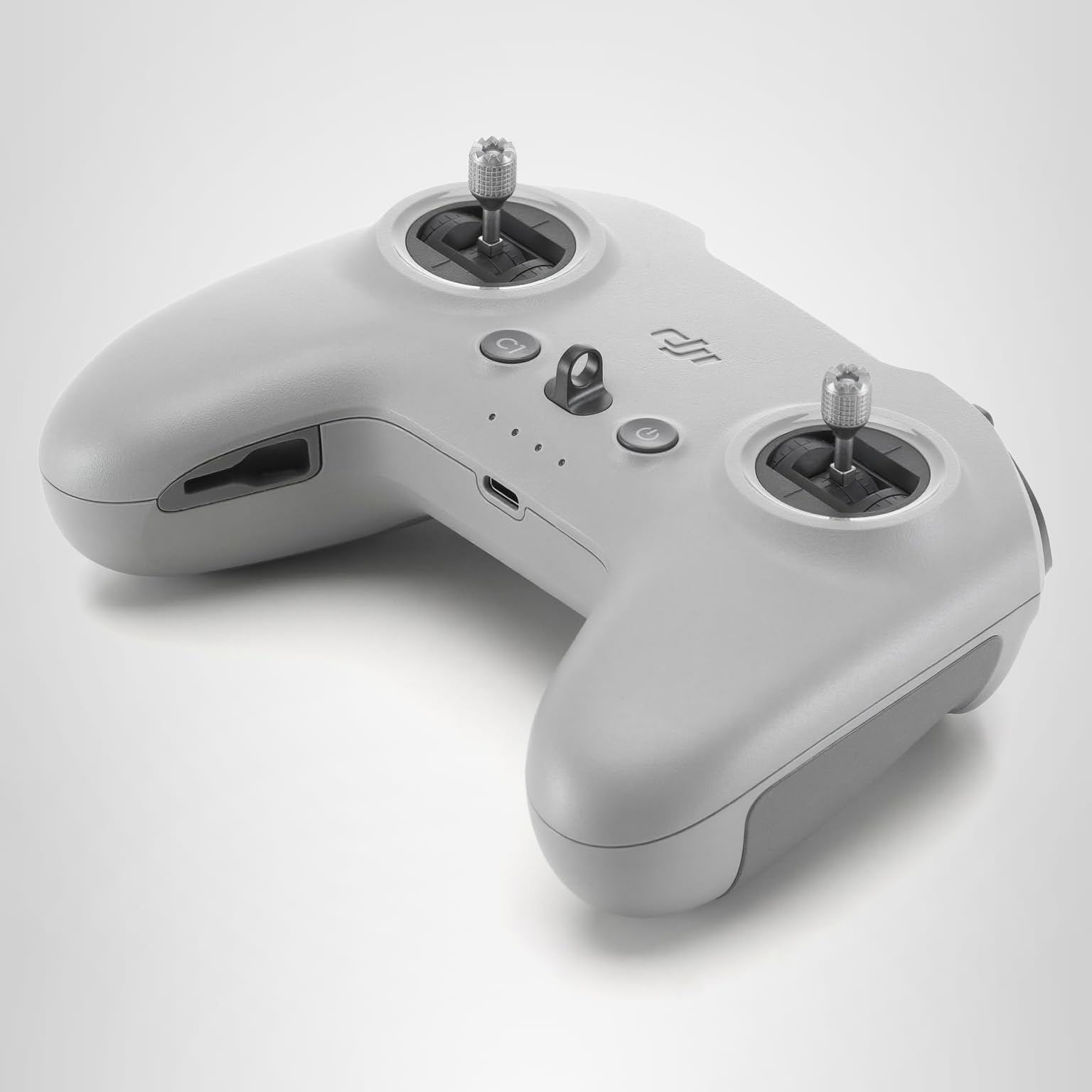 【新古品・超美品】DJI FPV コンボ ドローン 4Kカメラ ドローンケース DJI FPV送信機 3 カメラドローンアクセサリー