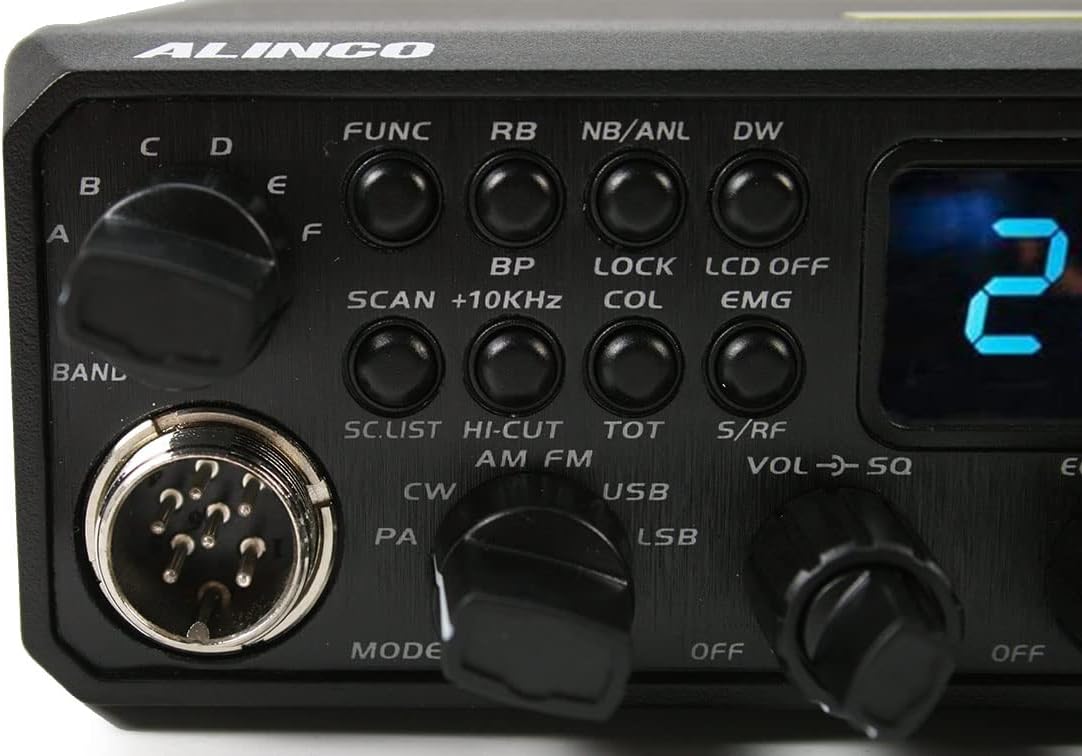 Pozadi view of ALINCO DX-10 showing power and antenna connections.