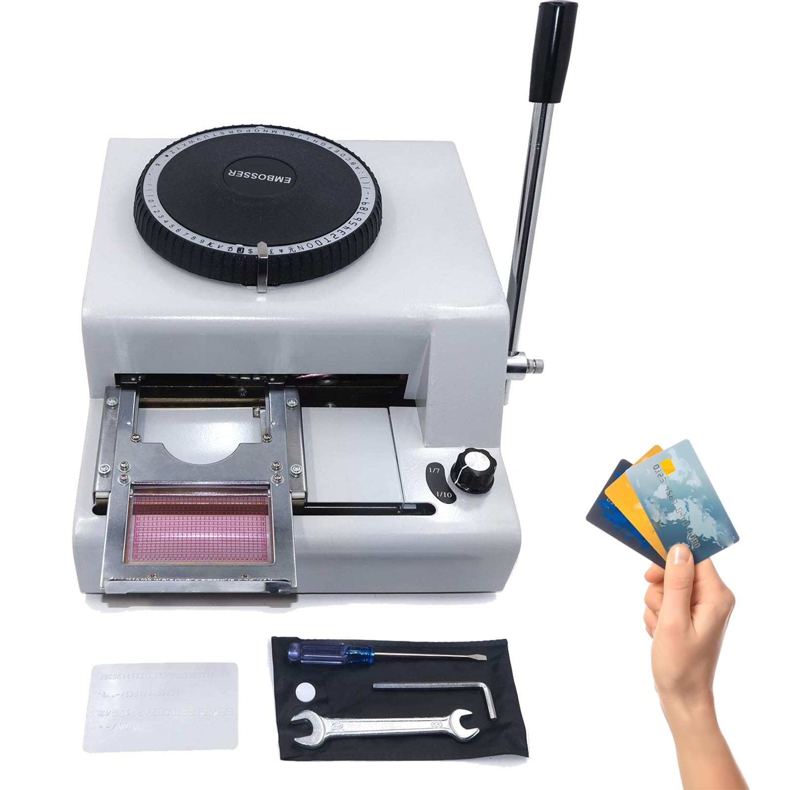 Macchina per goffratura Manuale per Carte in PVC, 72 Caratteri, Include 10 targhette in Alluminio, Ideale per Tessere identificative, Carte di Credito e Carte Regalo.