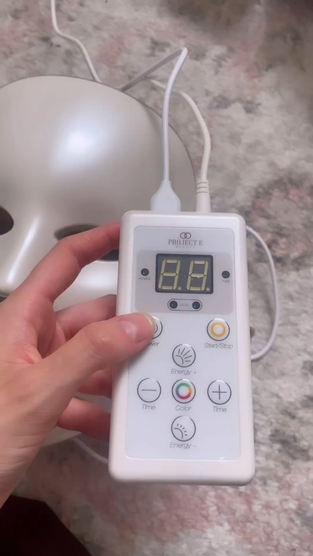 Project E Beauty 7色LED Maska na Twarz z Terapią Światłem LED o 7 Kolorach od