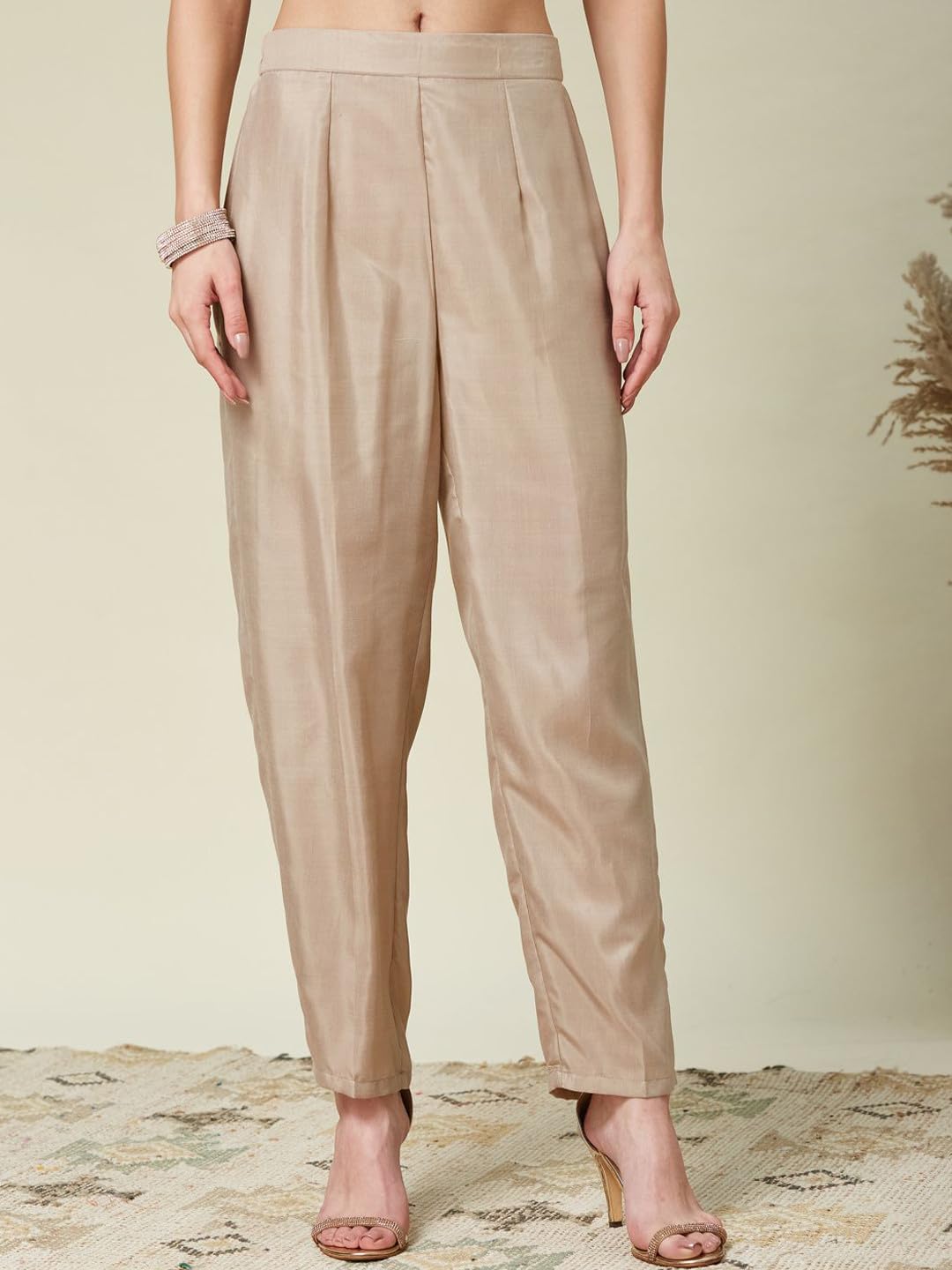 Damen Kurta mit Hose und Dupatta bestickt Ethno Wear Indian Salwar Kameez Anzug